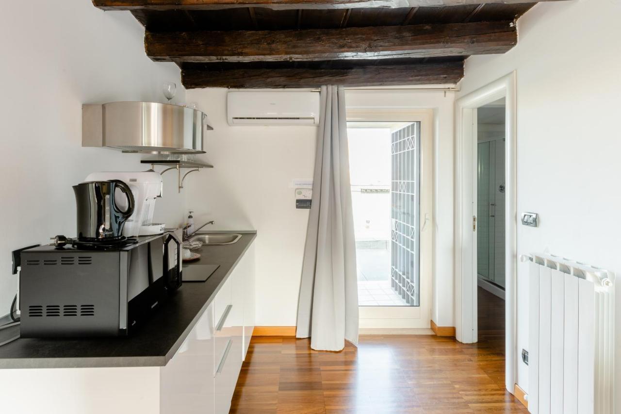 Just Here Apartments - La Mansarda Bari Eksteriør billede